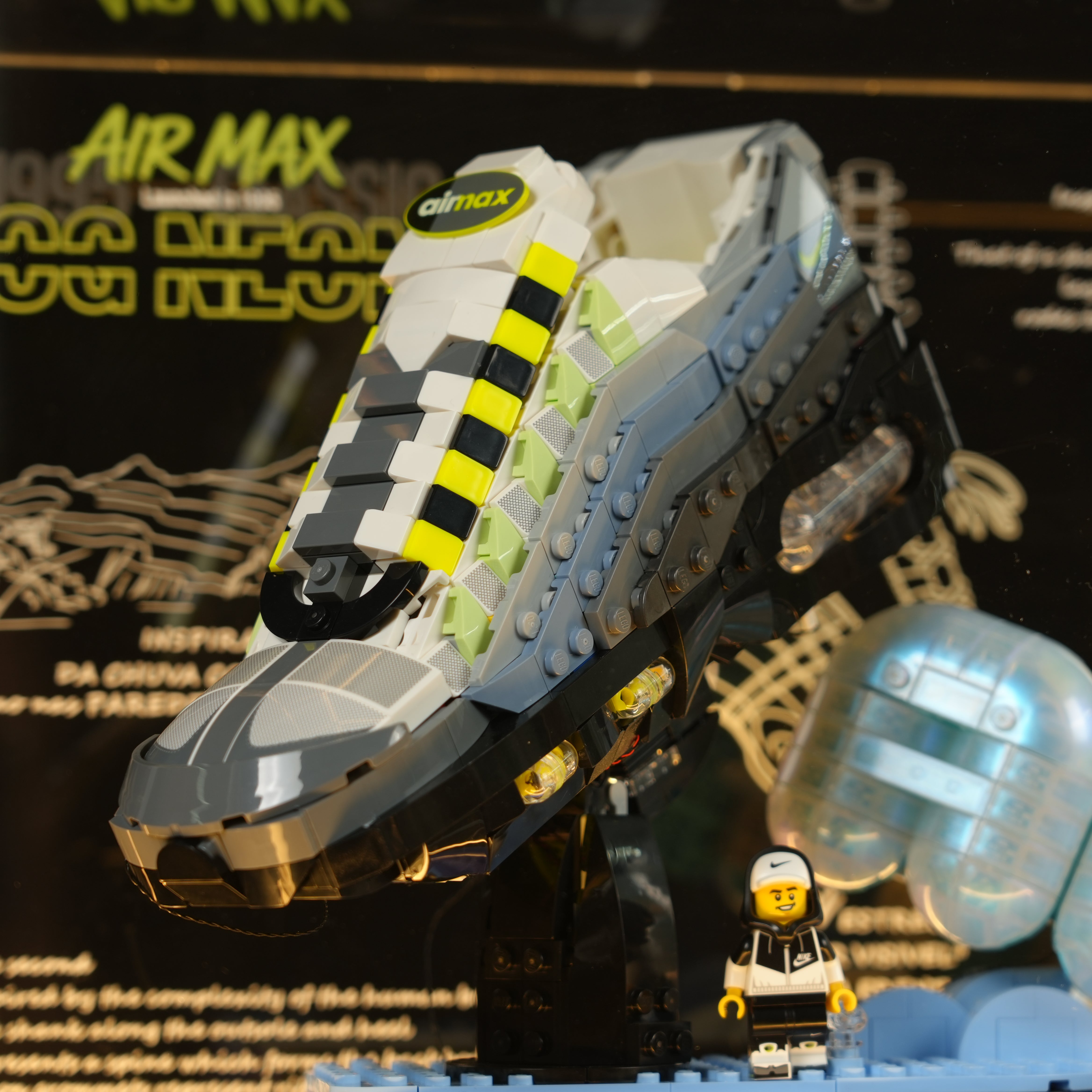 LED Light Acrylic Display Case for LEGO® Nike 43025 Nike Air Max 95 (LEGO® Set NOT Include)