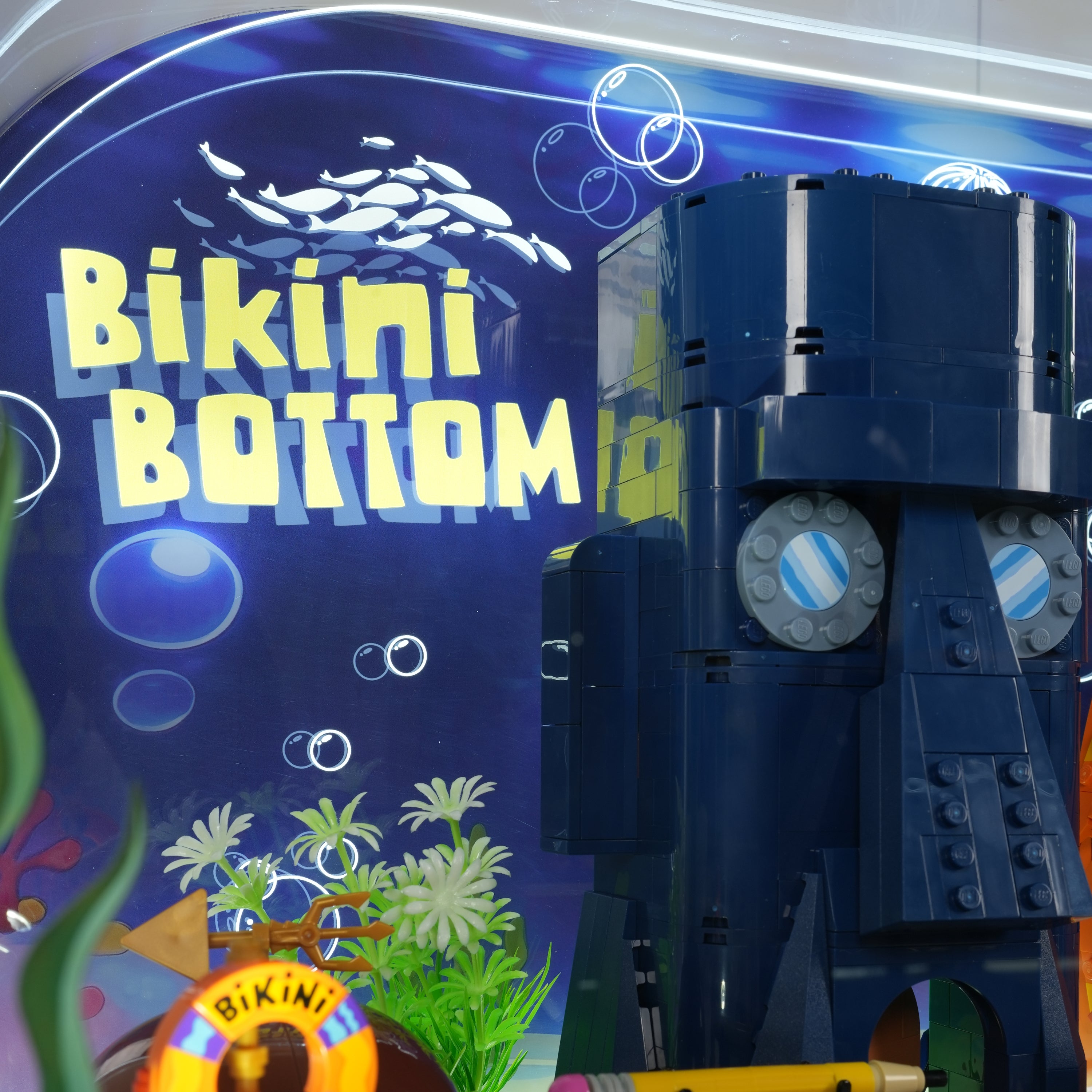 One-Piece Design LED Light Acrylic Display Case for LEGO® Icons 11386 SpongeBob SquarePants™: Bikini Bottom (LEGO® Set Not Included)