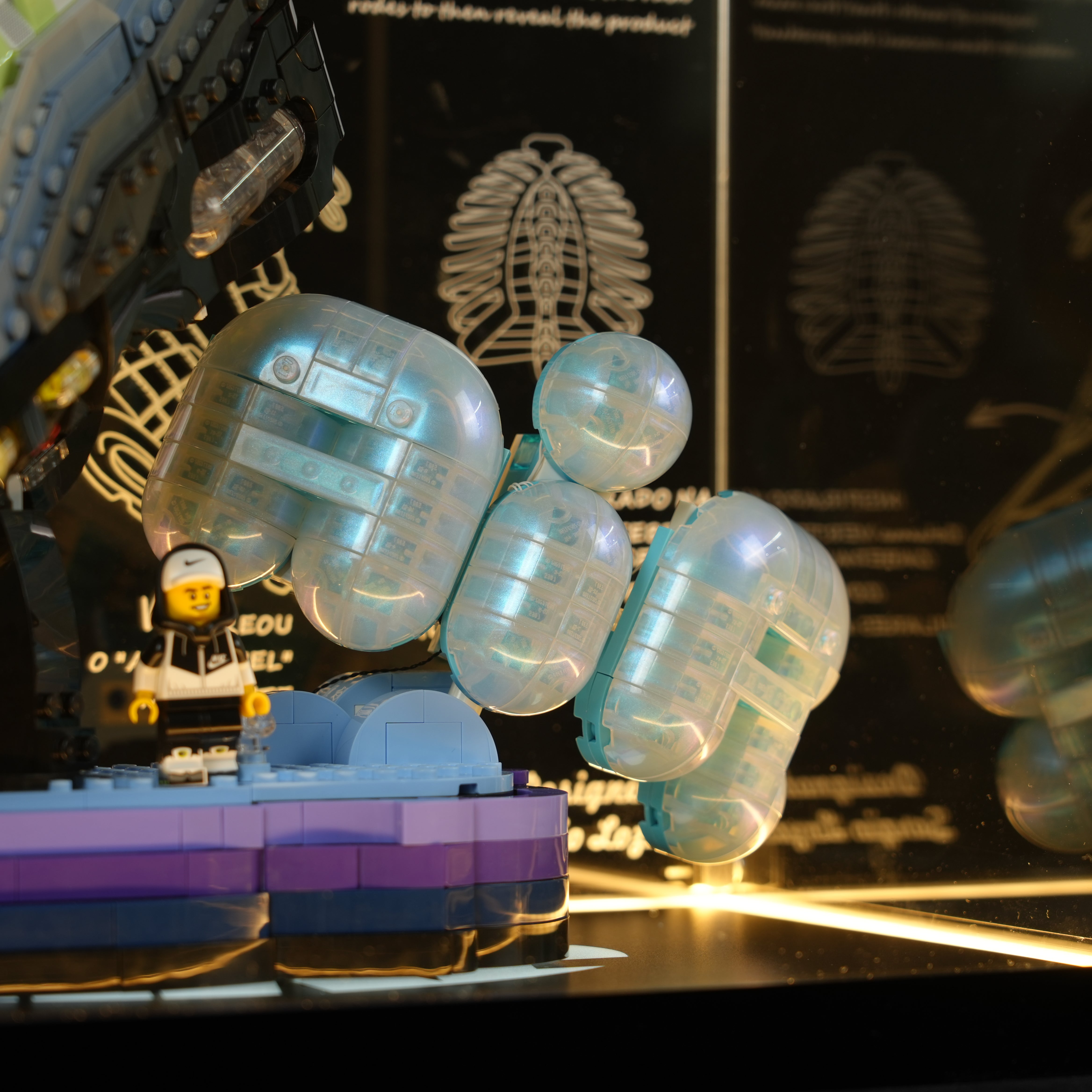 LED Light Acrylic Display Case for LEGO® Nike 43025 Nike Air Max 95 (LEGO® Set NOT Include)