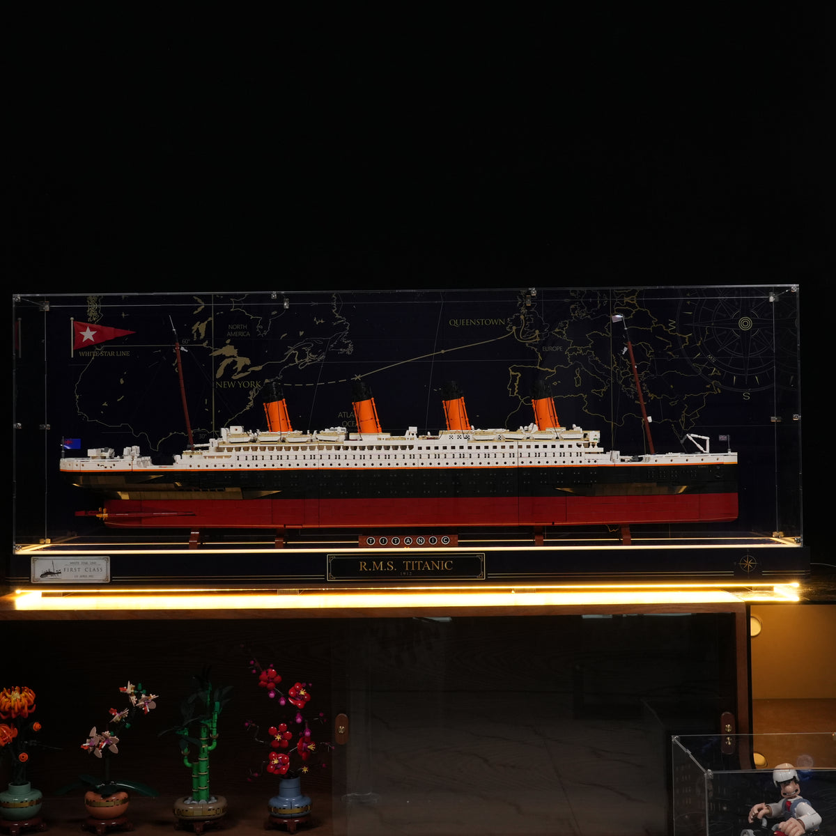 LED Light Acrylic Display Case for LEGO® Icons 10294 Titanic(LEGO® Set Not Included)