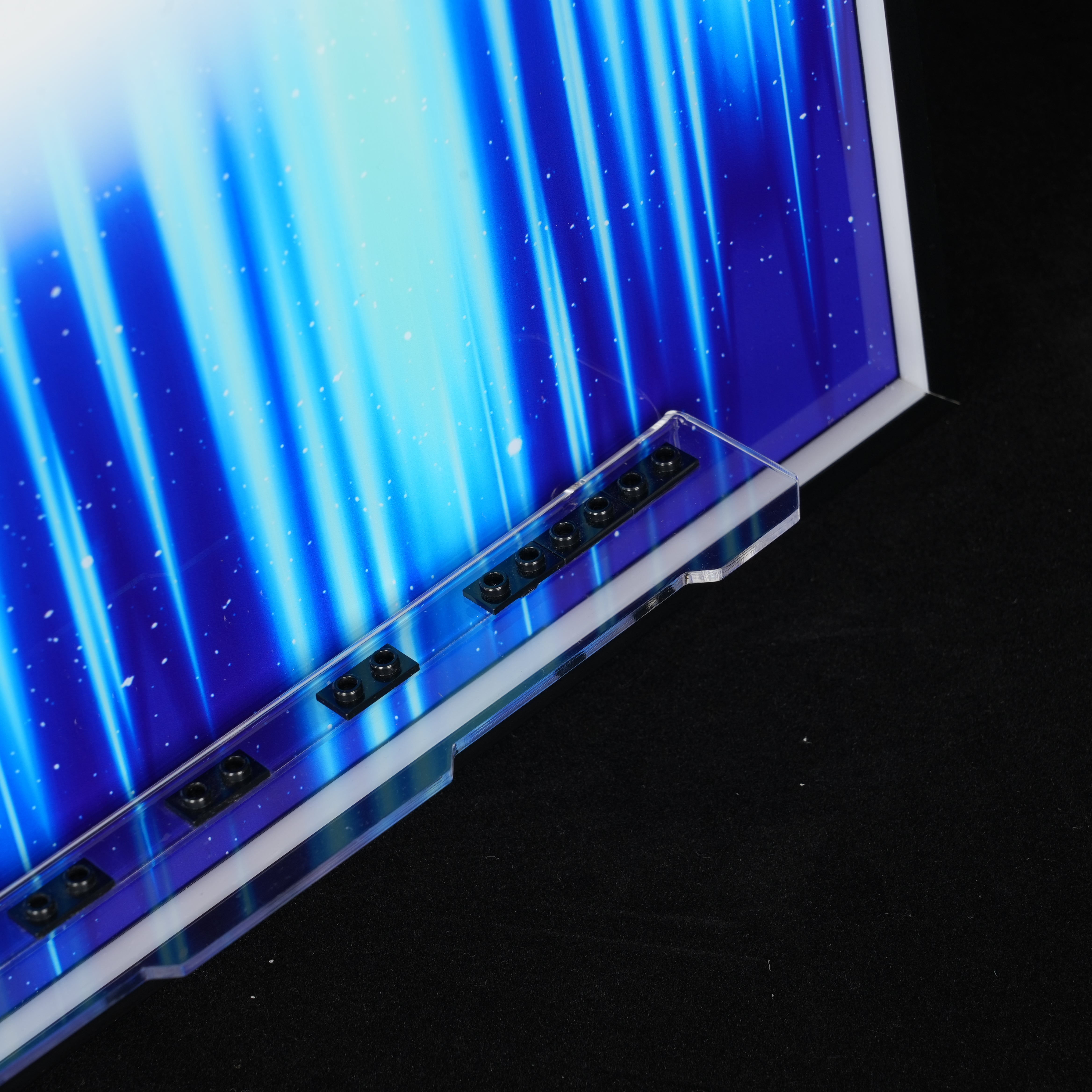 Support mural pour présentoir LEGO® 75257/75389 Star Wars Faucon Millenium/Faucon Noir (1353 pièces) (Ensemble LEGO non inclus)