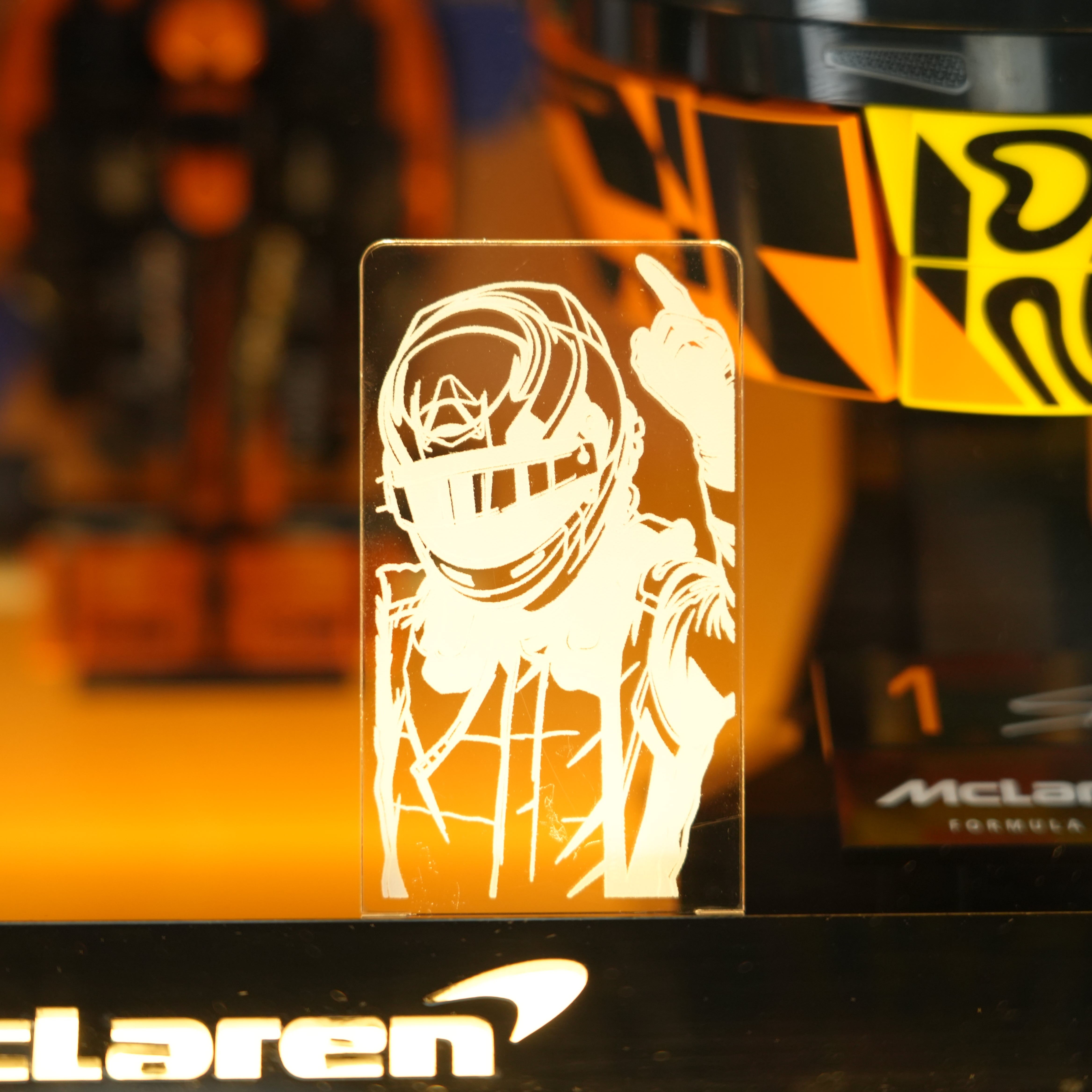 LED Light Acrylic Display Case for LEGO® Editions 43017 Oscar Piastri & 43023 Lando Norris McLaren F1® Team Helmet (LEGO® Set NOT Include)